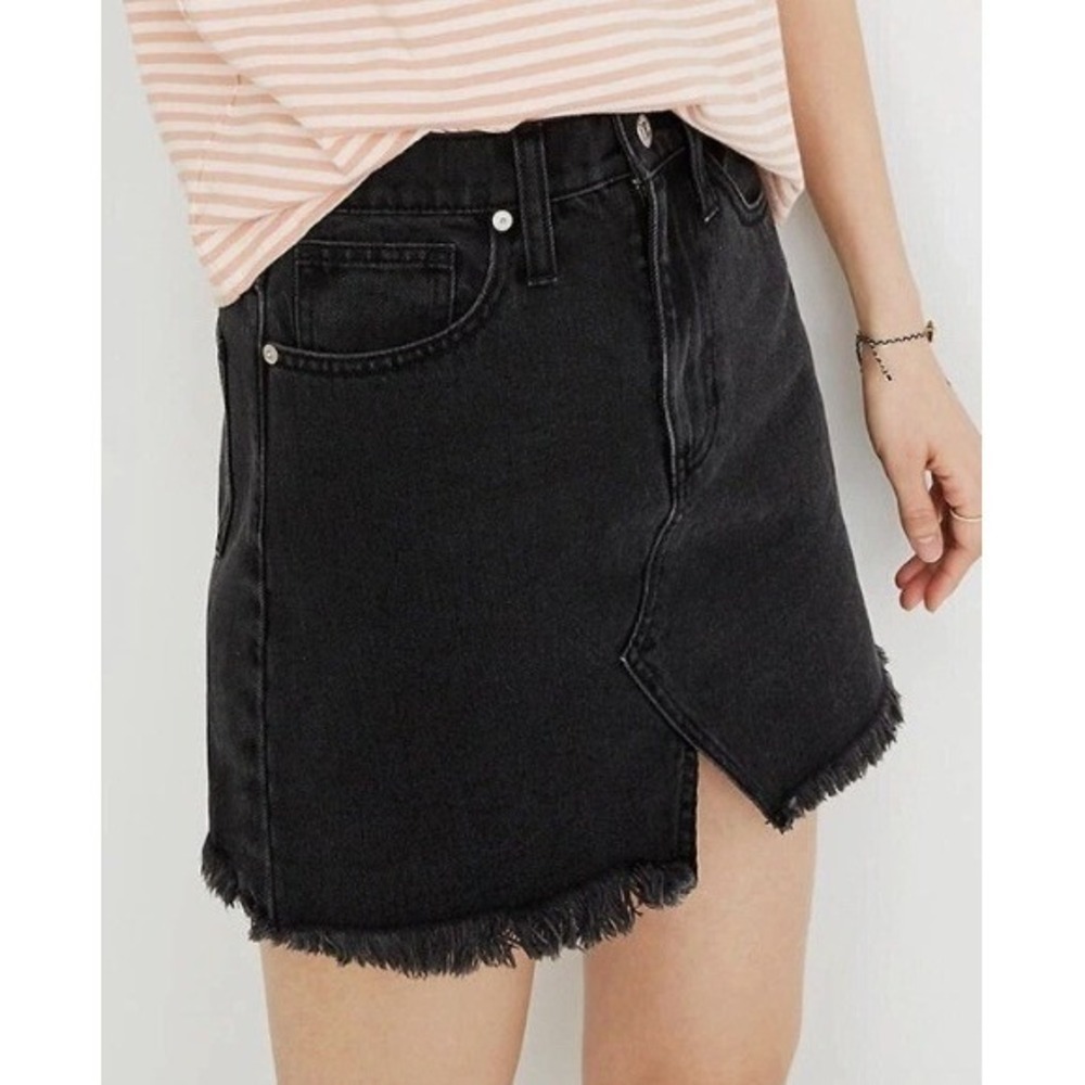Madewell Rigid Denim A-Line Skirt Womens 31 Black Frayed Raw Hem Casual Mini
